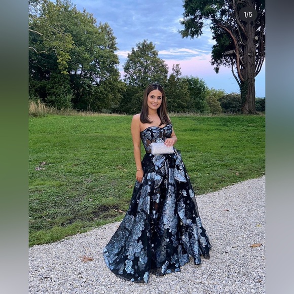 Alfabeta evening gown - Picture 5 of 5